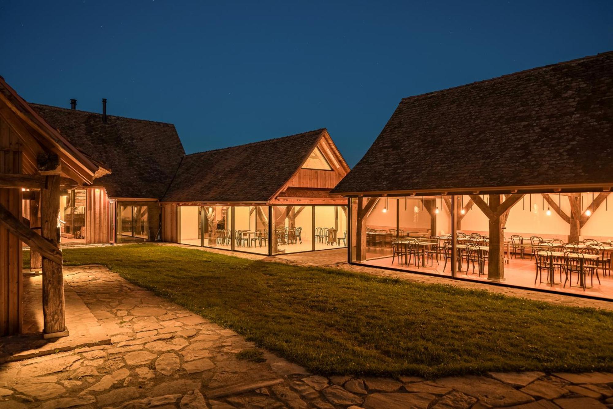 Mesendorf Gasthaus Екстериор снимка